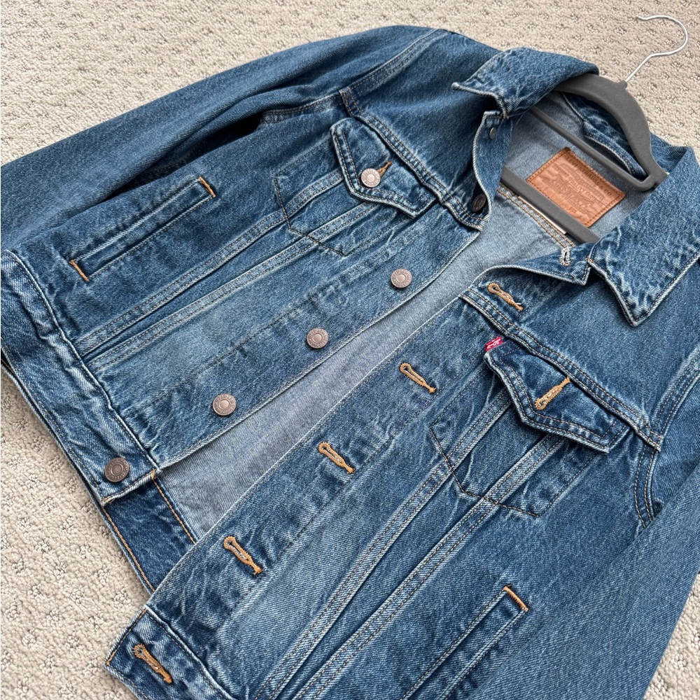 Levi Blue Denim Jacket - Picture 2 of 6